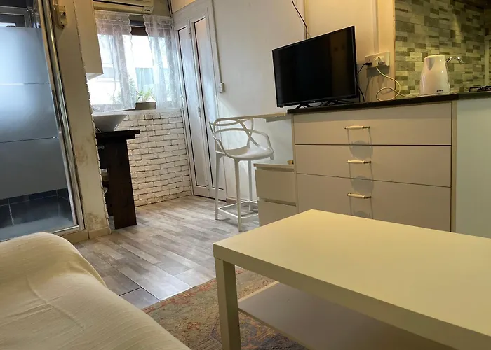 Archangelos アパート